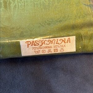 Pashmina Green Silk Blend Scarf